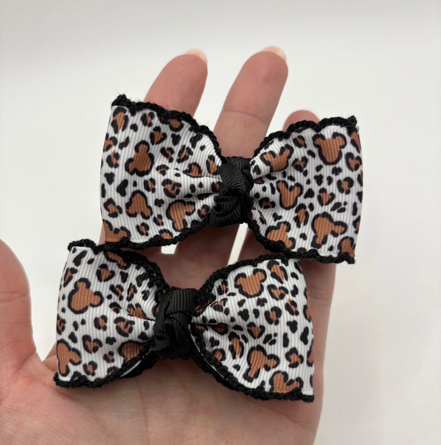 bow tie mickey